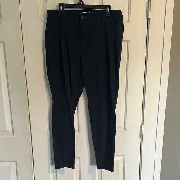 Old Navy High Rise Skinny Navy Pant size 14 women’s - Picture 1 of 5